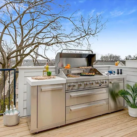 Niche Getaway Balcony Holiday home