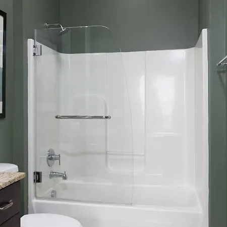 Holiday home With Garage Parking - By Vanderbilt And Only 2 Miles To Downtown *