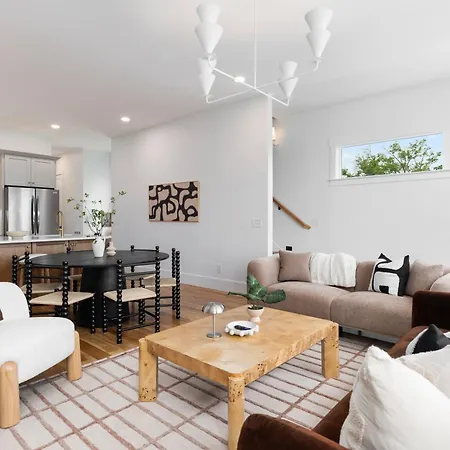 Holiday home 12 South With Rooftop Sauna And Wet Bar With 2 Car Garage