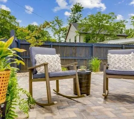 Private Single Family Luxury Hot Tub