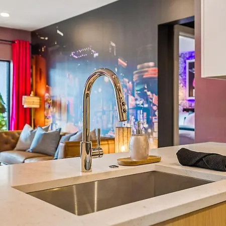Walk To Broadway From The Hidden Gem With Pool Gym And * Nashville
