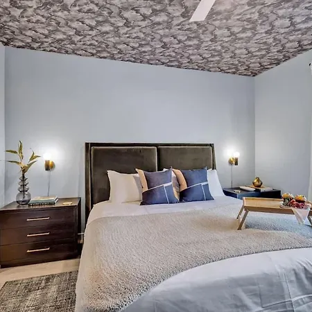 Hyve-anthem-private Balconies-walk To Broadway