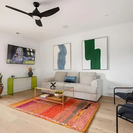 Holiday home Modern Palette - Private Patio - Mins To Broadway Nashville