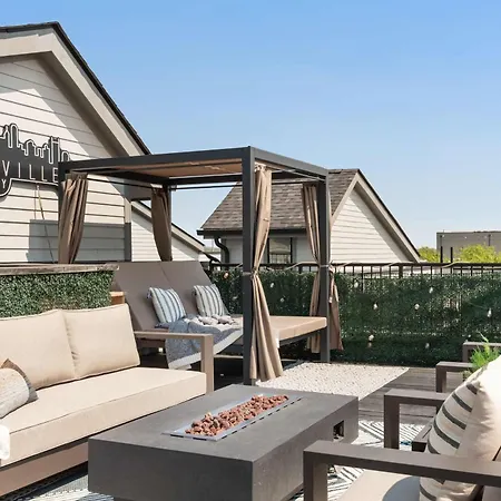 The Wild Rose House - Brand New - Skyline Views Holiday home *