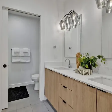 Hyve-anthem-private Balconies-walk To Broadway *