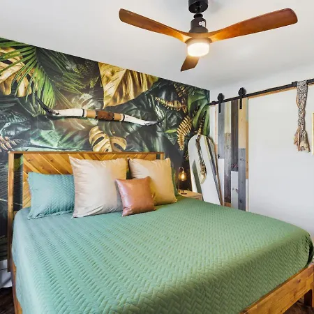 Holiday home Amazing Backyard Only 2 Miles To Downtown With Sauna And Firepit *