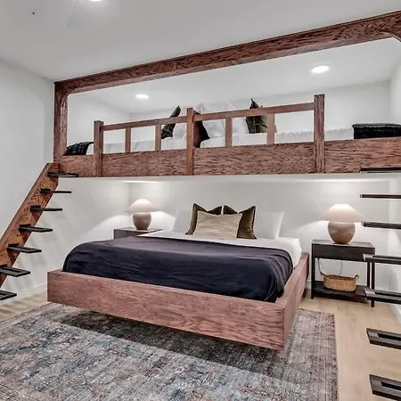 Hyve-anthem-private Balconies-walk To Broadway *