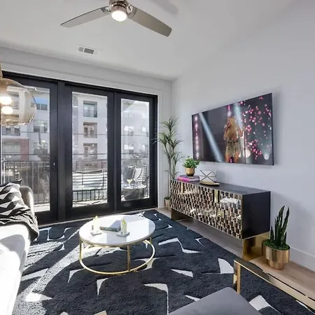 Holiday home Musica - 3 Units - Pool & Gym - Heart Of Midtown Nashville