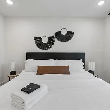 Luxury Townhouse With Exclusive Rooftop Hot Tub Holiday home Nashville