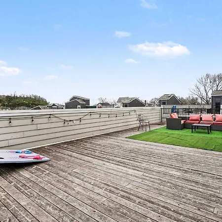 Holiday home Trendy Townhome W Rooftop Views Near Broadway *