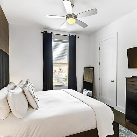 Walk To Vanderbilt From The Commodore Just 10 Min To Broadway Holiday home Nashville