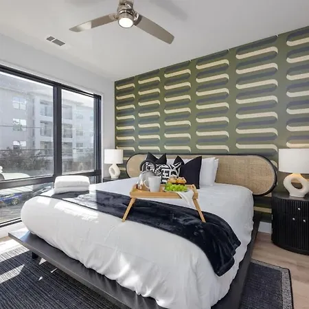 Holiday home Musica - 3 Units - Pool & Gym - Heart Of Midtown