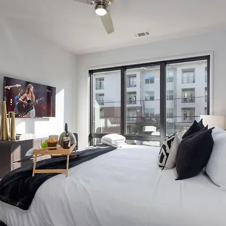 Musica - 3 Units - Pool & Gym - Heart Of Midtown