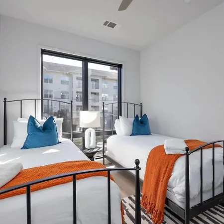 Holiday home Musica - 3 Units - Pool & Gym - Heart Of Midtown *