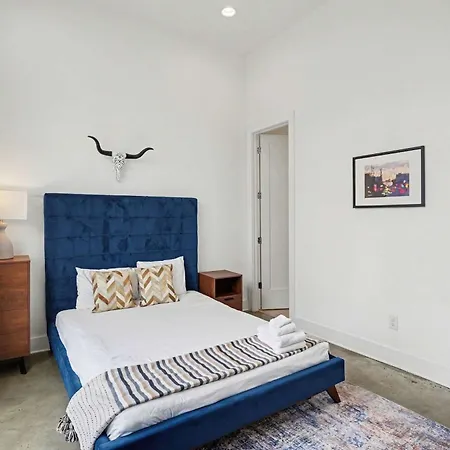 Chic Townhome X3 W Rooftop Views Near Broadway * Nashville