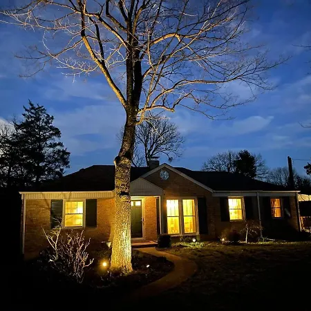 Holiday home Charming In A Historic Quiet Haven *