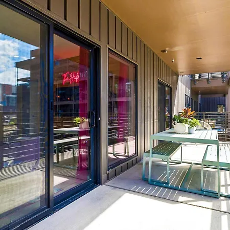 Walk To Broadway From The Hidden Gem With Pool Gym And Nashville