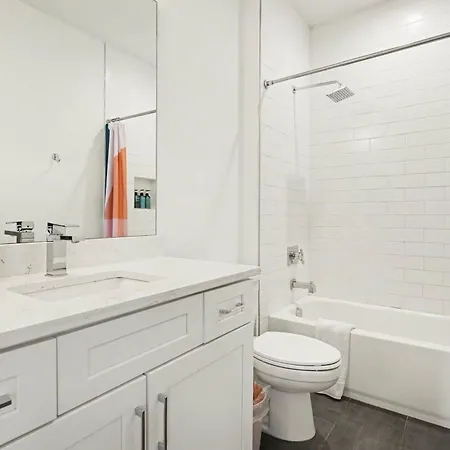2 Modern Townhomes W Rooftop Views Near Broadway * Nashville