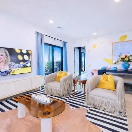 Hyve-anthem-private Balconies-walk To Broadway