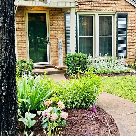 Charming In A Historic Quiet Haven Holiday home Nashville