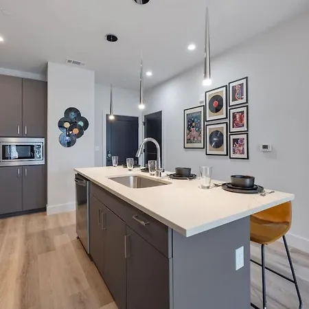 Holiday home Musica - 3 Units - Pool & Gym - Heart Of Midtown Nashville