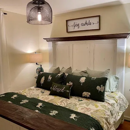 Holiday home Charming In A Historic Quiet Haven