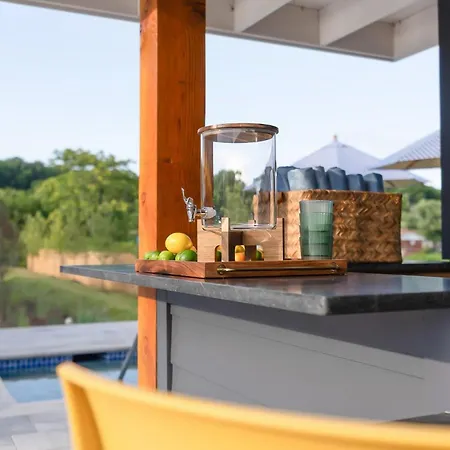 Horizon Signature * Nashville