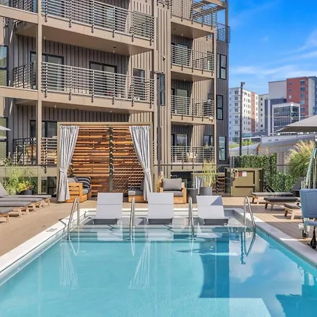 Walk To Broadway From The Hidden Gem With Pool Gym And * Nashville