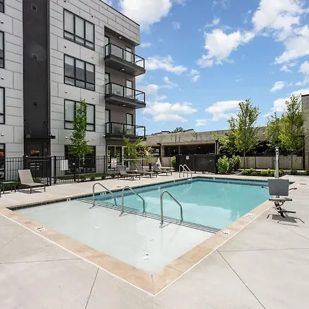 Holiday home Musica - 3 Units - Pool & Gym - Heart Of Midtown *