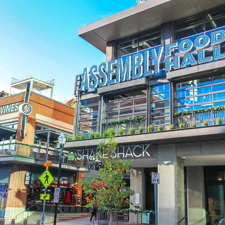 Walk To Broadway From The Hidden Gem With Pool Gym And Nashville