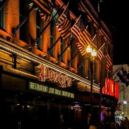 Walk To Broadway From The Hidden Gem With Pool Gym And * Nashville