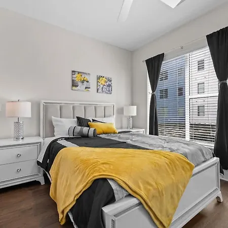 Stylish 1br Walk To The Gulch & Broadway Nashville