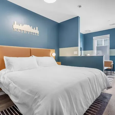 Apartment Boutique With Pool Gym And Walk To Midtown *
