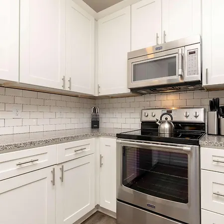 The I Vibe 8770 Apartment *