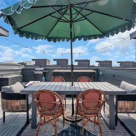 Hideaway - Rooftop - Fire Pit Nights *