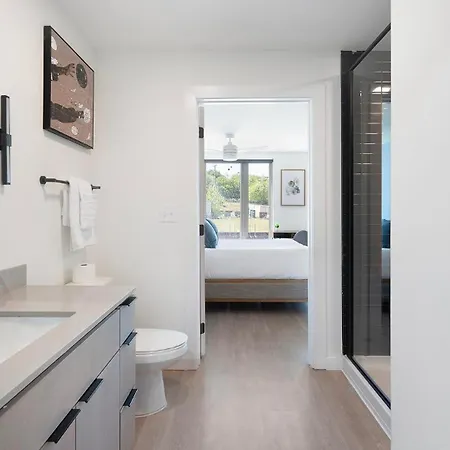 Apartment Landing Spectacular Studio Gym Nashville