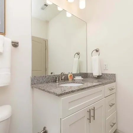 The I Vibe 8770 Apartment Nashville