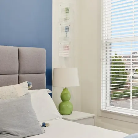 Modern 3br With Rooftop - 10 Min To Broadway Apartment
