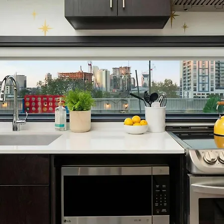Apartment New Walk To Gulch - Private Penthouse Pool & Deck Views Nashville