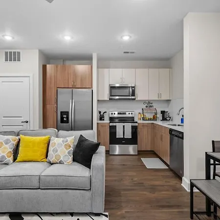 Stylish 1br Walk To The Gulch & Broadway
