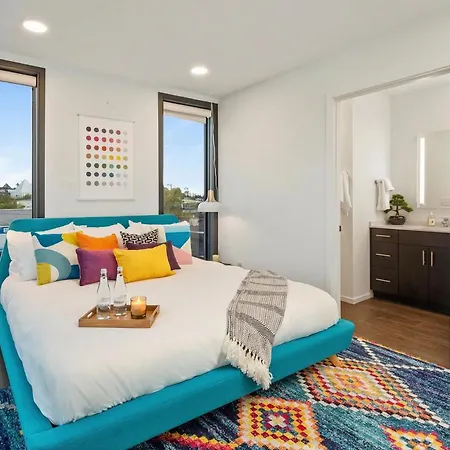 New Walk To Gulch - Private Penthouse Pool & Deck Views Apartment *