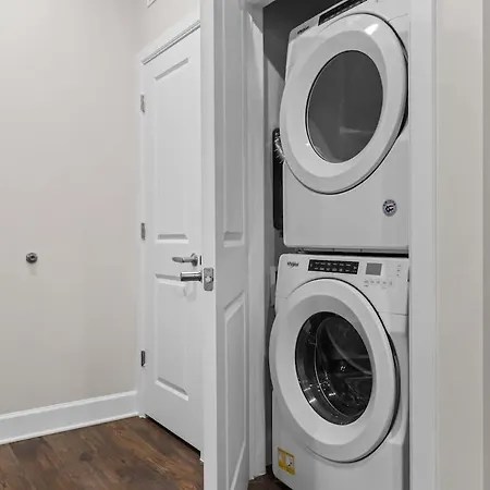Stylish 1br Walk To The Gulch & Broadway