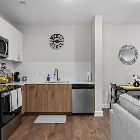 Stylish 1br Walk To The Gulch & Broadway *
