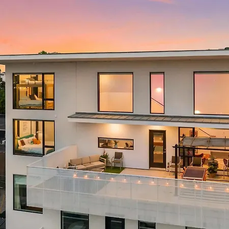 New Walk To Gulch - Private Penthouse Pool & Deck Views Apartment *