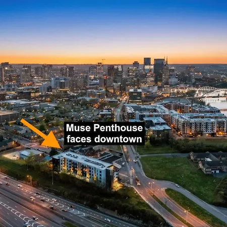 The Penthouse - 3br Rooftop - Downtown * Nashville
