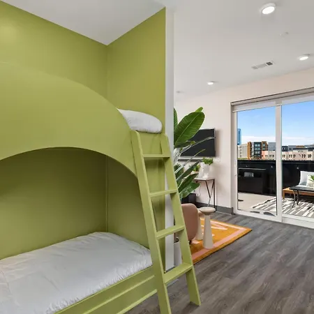 The Penthouse - 3br Rooftop - Downtown Nashville
