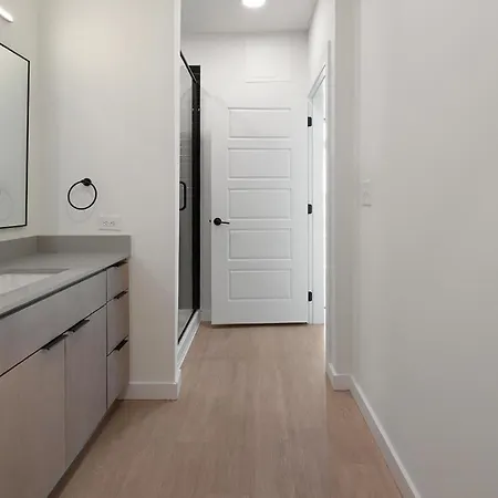 Apartment Landing Spectacular Studio Gym Nashville