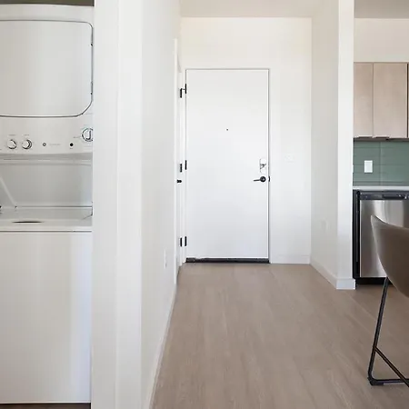 Landing Spectacular Studio Gym Apartment Nashville