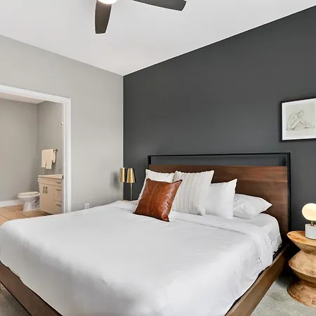 Belcourt By Avantstay Apartment
