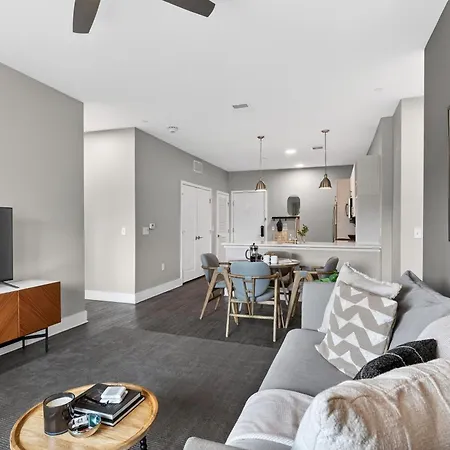 Belcourt By Avantstay Apartment